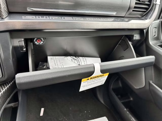 2026 Agate Black Metallic Ford Super Duty F-250 SRW LARIAT 4WD Crew Cab 6.75' Box 4X4 Truck