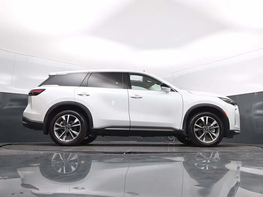 2026 White INFINITI QX60 PURE FWD SUV