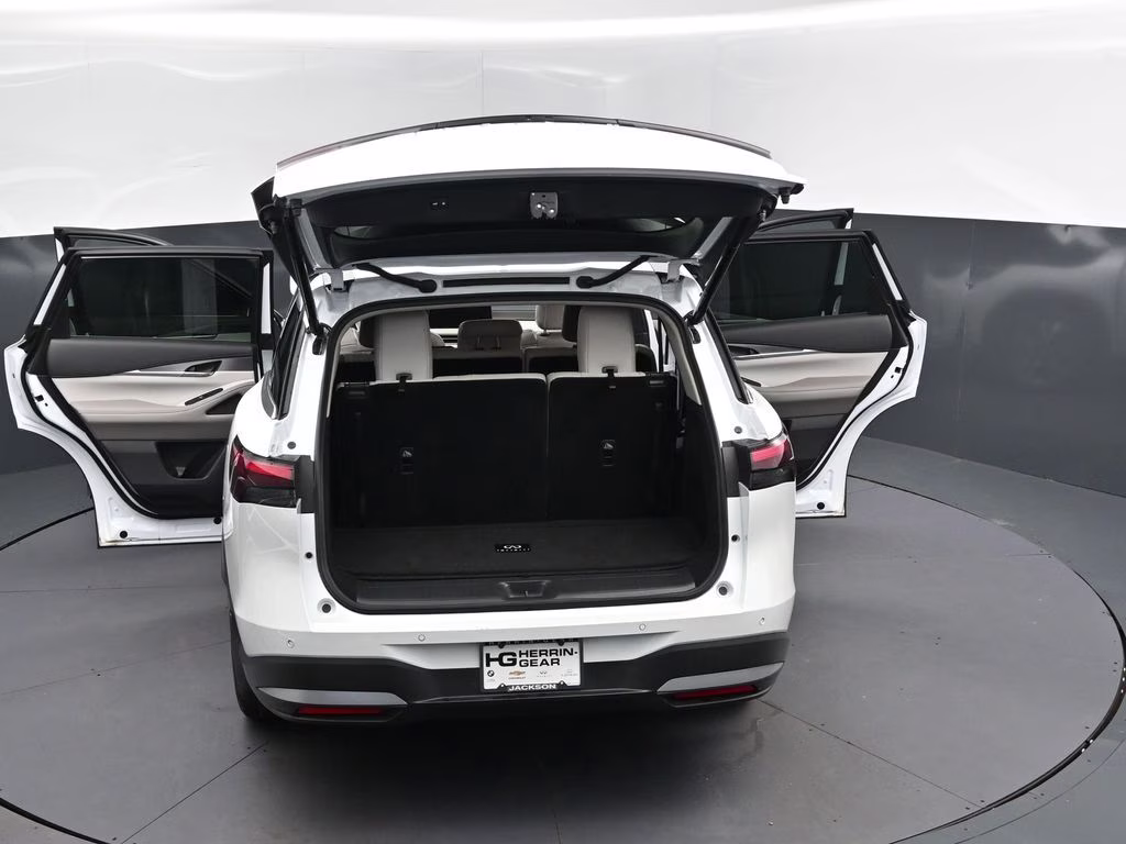 2026 White INFINITI QX60 PURE FWD SUV