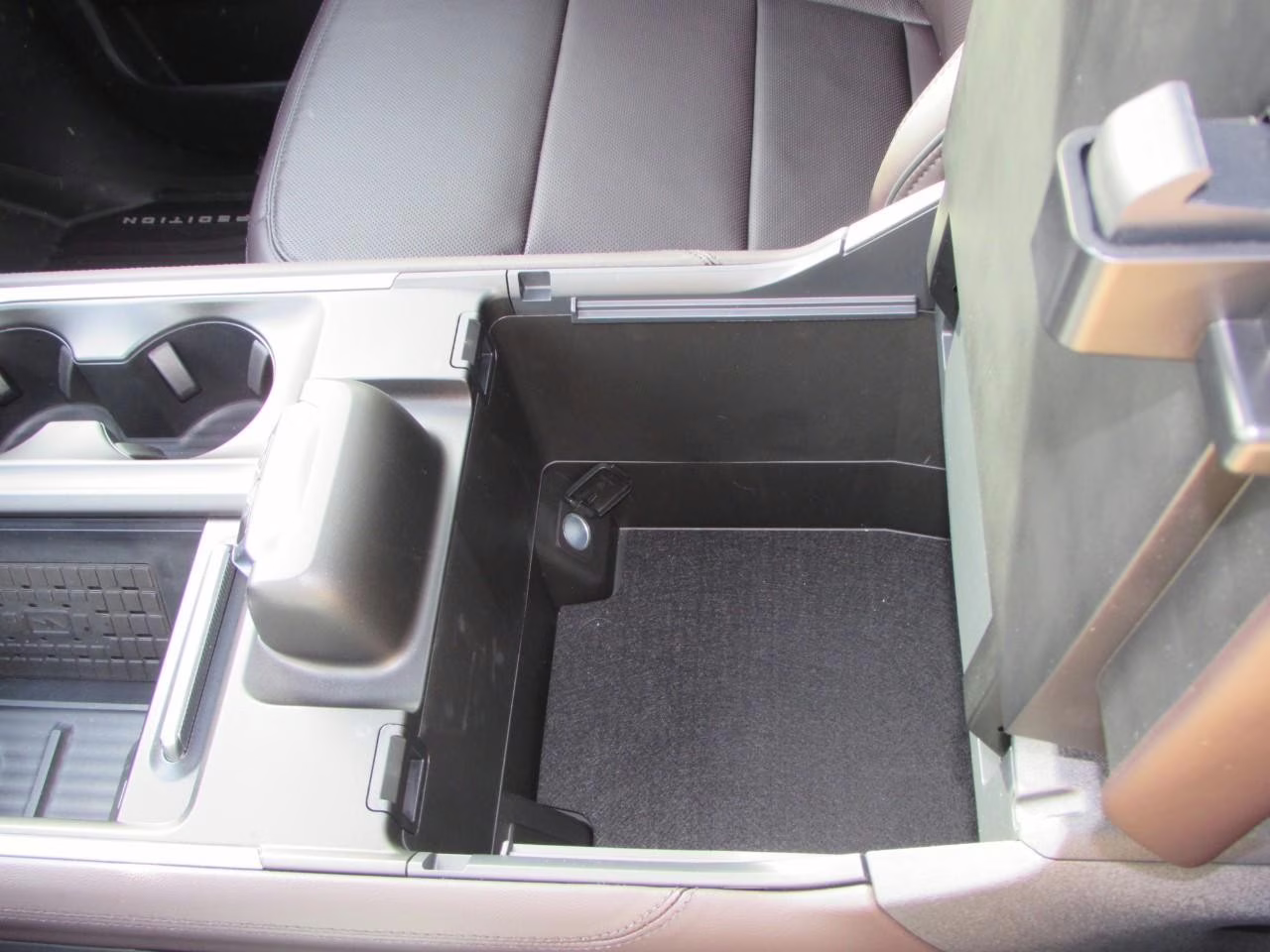 2025 Agate Black Metallic Ford Expedition Platinum 4X4 SUV