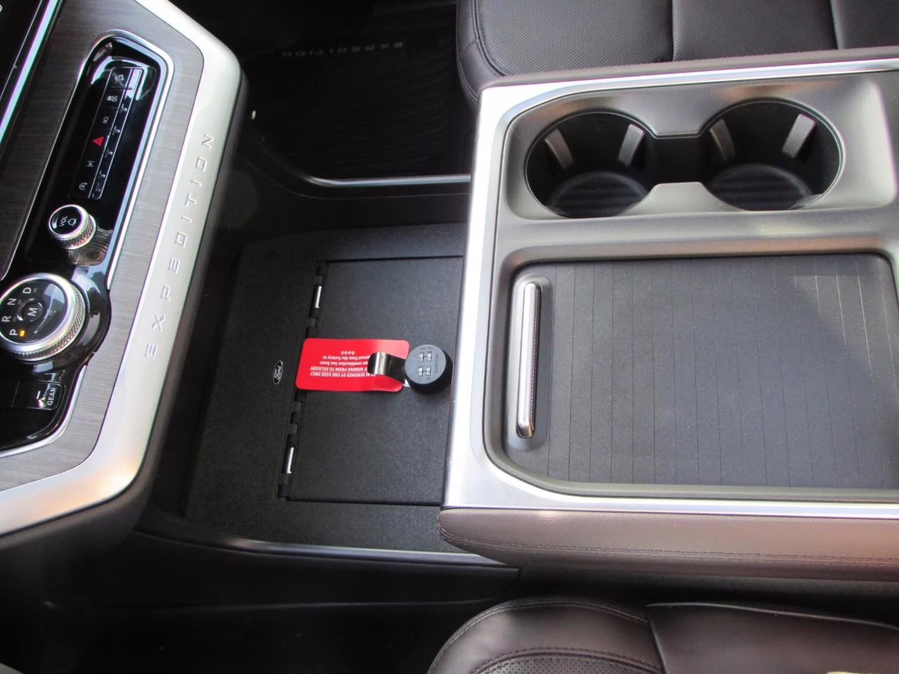 2025 Agate Black Metallic Ford Expedition Platinum 4X4 SUV