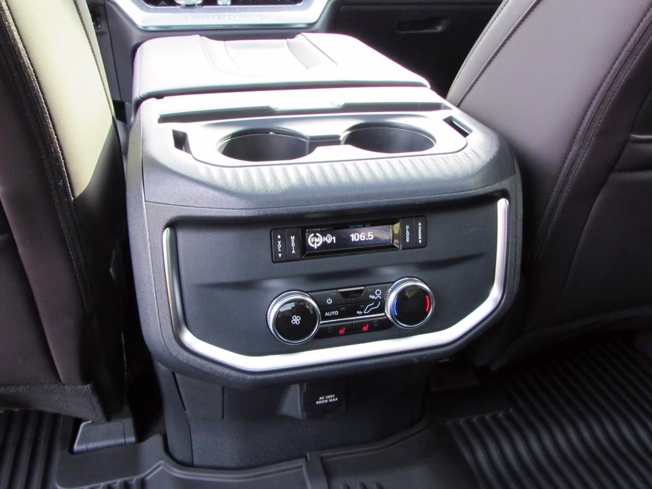 2025 Agate Black Metallic Ford Expedition Platinum 4X4 SUV