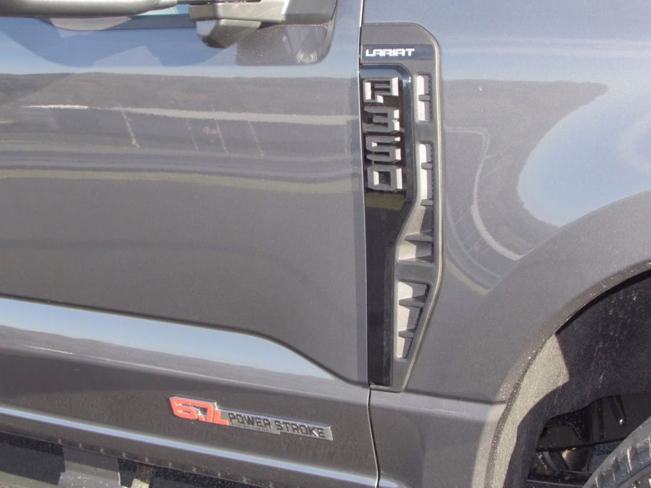 2026 Carbonized Gray Metallic Ford Super Duty F-350 SRW Lariat 4X4 Truck