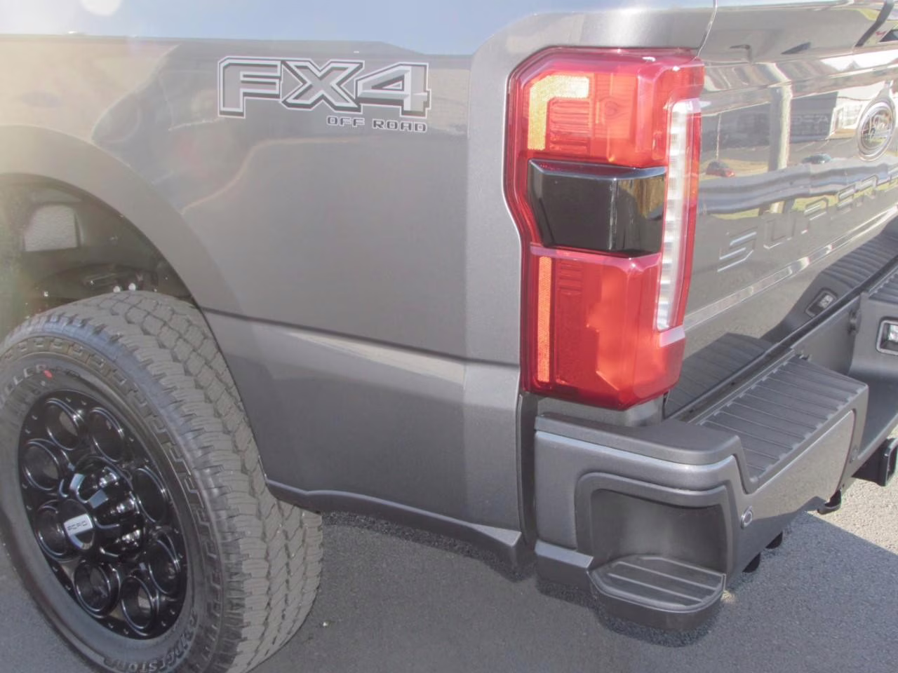 2026 Carbonized Gray Metallic Ford Super Duty F-350 SRW Lariat 4X4 Truck