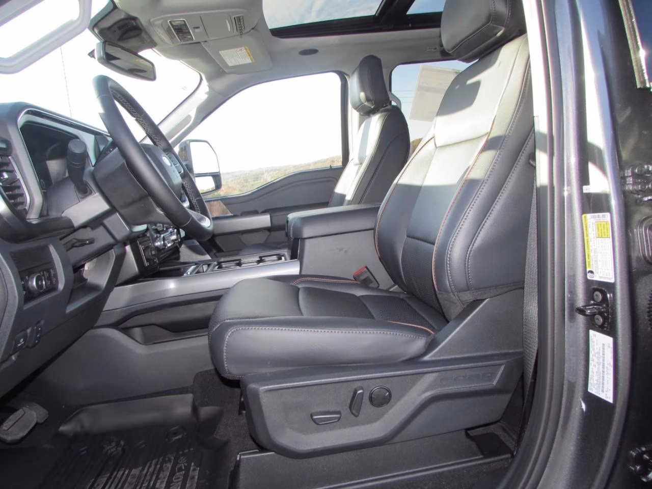 2026 Carbonized Gray Metallic Ford Super Duty F-350 SRW Lariat 4X4 Truck