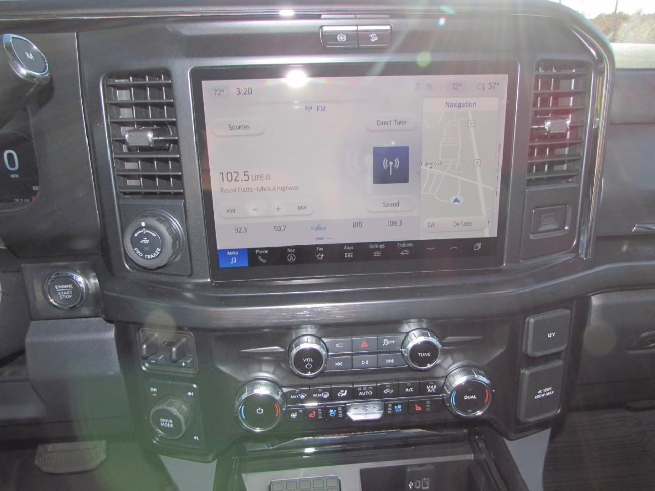 2026 Carbonized Gray Metallic Ford Super Duty F-350 SRW Lariat 4X4 Truck