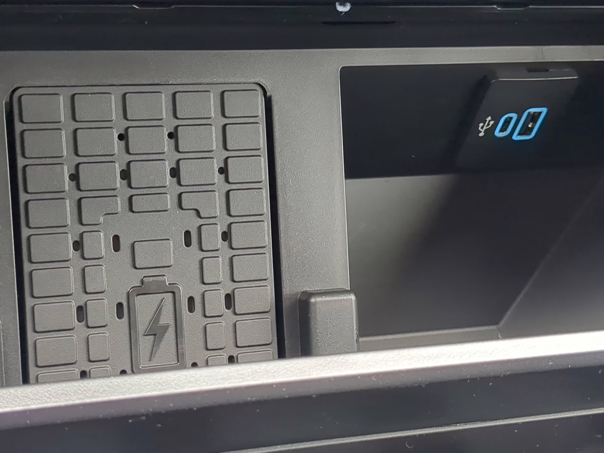 2026 Avalanche Ford Super Duty F-250 SRW Platinum Crew Cab Pickup 4X4 Truck