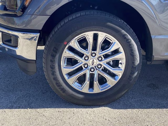 2026 Carbonized Gray Metallic Ford F-150 XLT RWD Truck