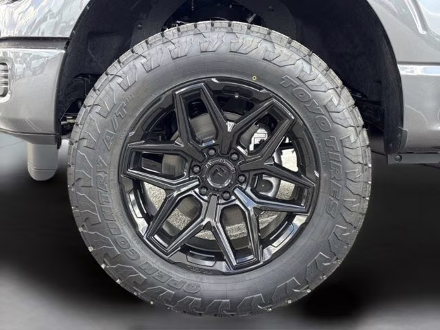 2026 Carbonized Gray Metallic Ford F-150 LARIAT 4X4 Truck