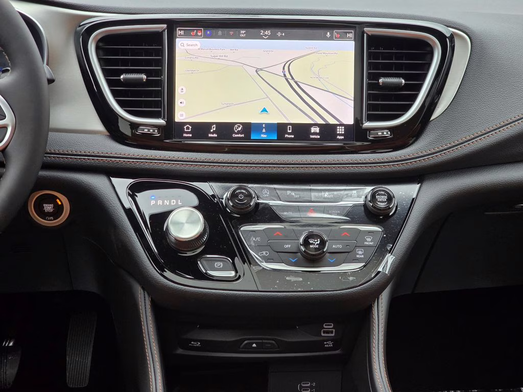 2026 Diamond Black Crystal Pearlcoat Chrysler Pacifica Pinnacle AWD Van