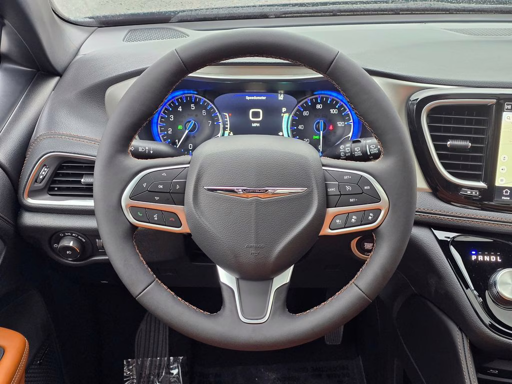 2026 Diamond Black Crystal Pearlcoat Chrysler Pacifica Pinnacle AWD Van