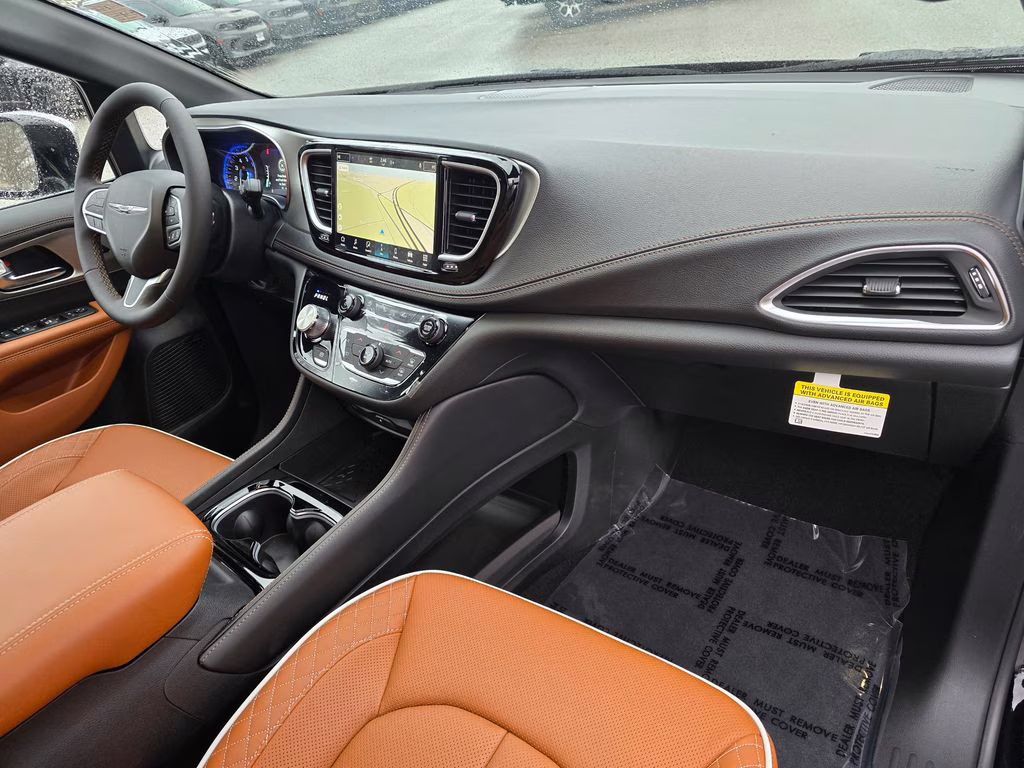 2026 Diamond Black Crystal Pearlcoat Chrysler Pacifica Pinnacle AWD Van