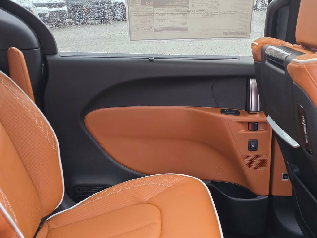 2026 Diamond Black Crystal Pearlcoat Chrysler Pacifica Pinnacle AWD Van