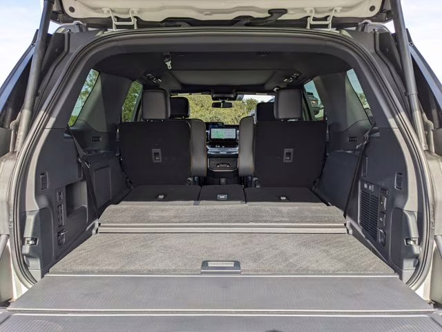 2025 Ford Expedition Tremor - Photo 11