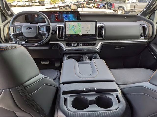 2025 Ford Expedition Tremor - Photo 13