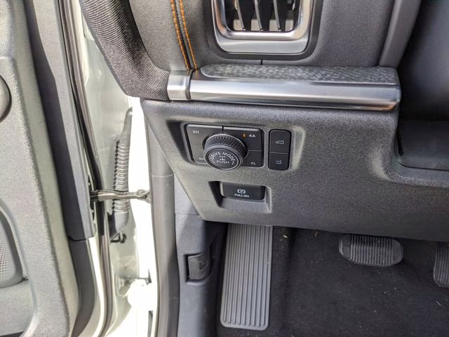 2025 Ford Expedition Tremor - Photo 30