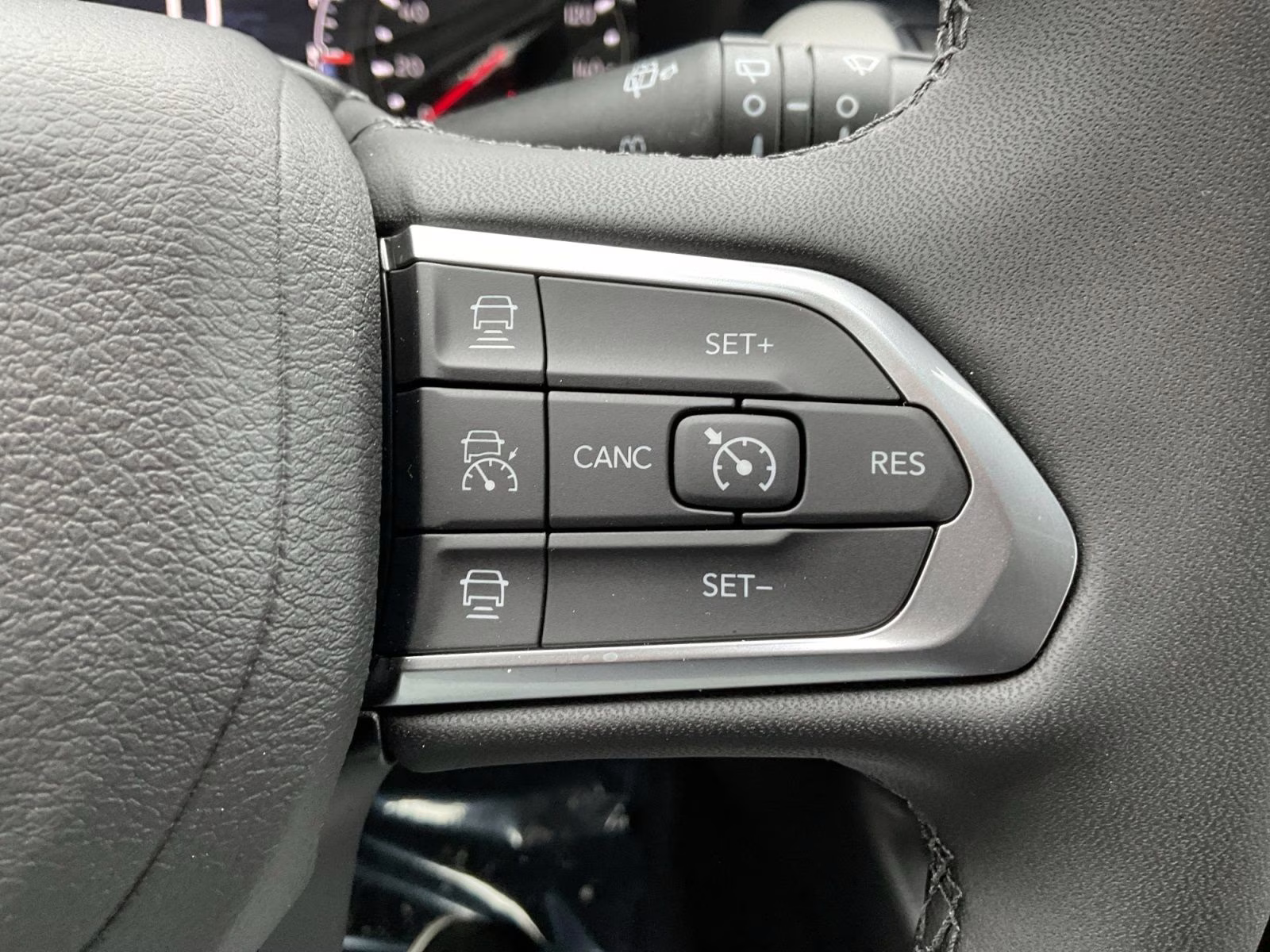 2026 Silver Zynith Metallic Clearcoat Jeep Compass Limited 4X4 SUV