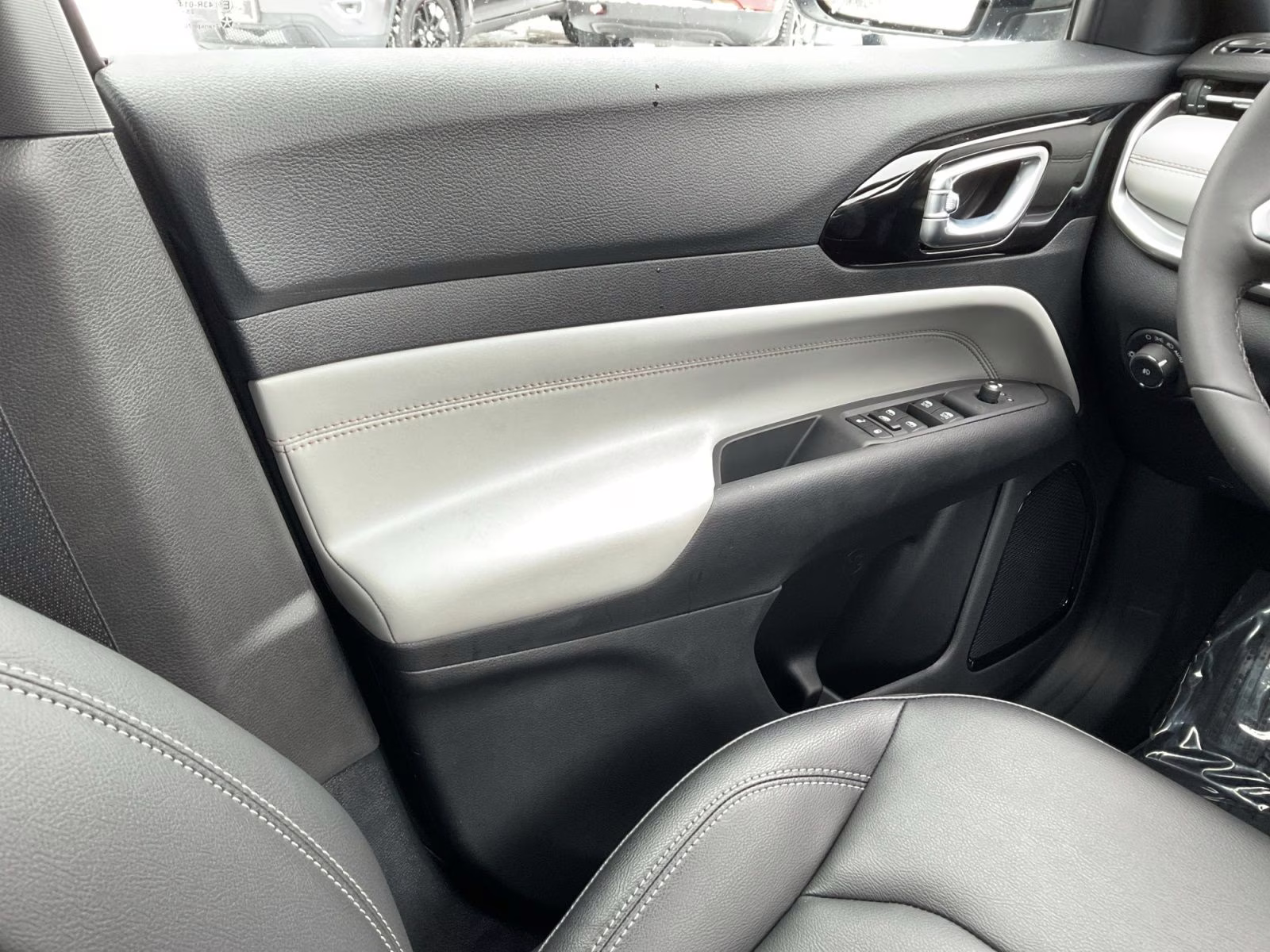 2026 Silver Zynith Metallic Clearcoat Jeep Compass Limited 4X4 SUV