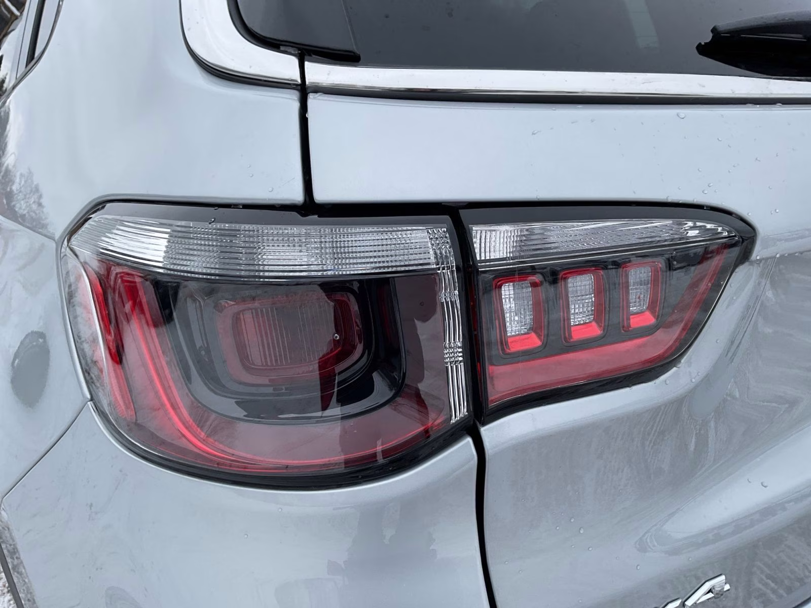 2026 Silver Zynith Metallic Clearcoat Jeep Compass Limited 4X4 SUV