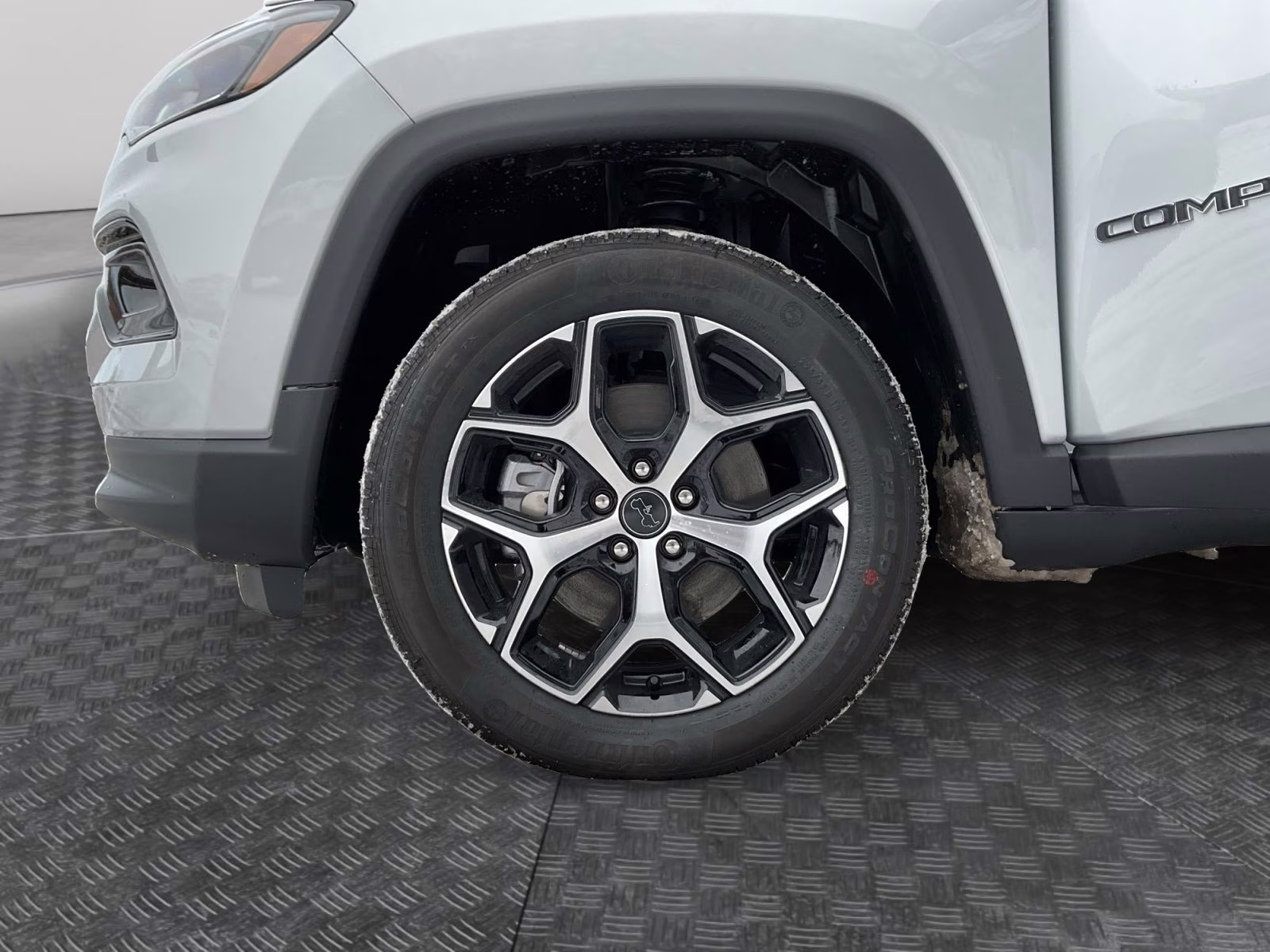 2026 Silver Zynith Metallic Clearcoat Jeep Compass Limited 4X4 SUV