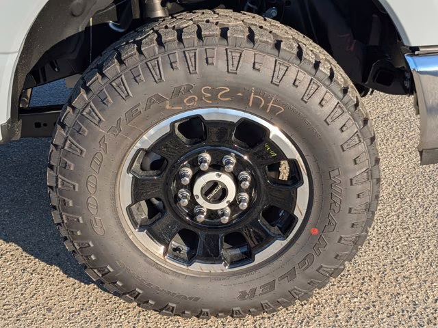 2026 Gray Metallic Ford Super Duty F-350 SRW LARIAT 4X4 Truck