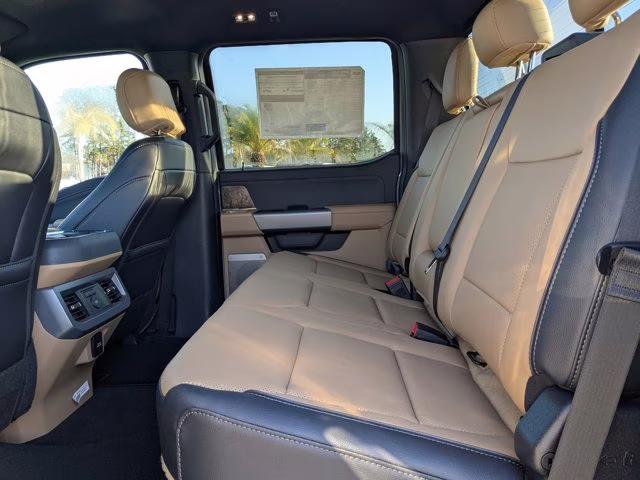 2026 Gray Metallic Ford Super Duty F-350 SRW LARIAT 4X4 Truck