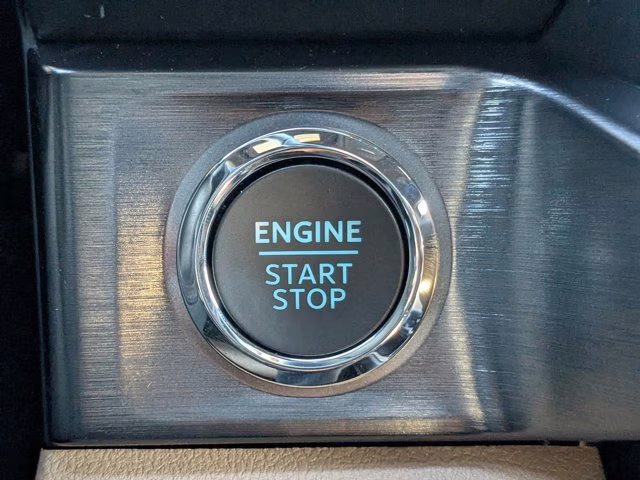 2026 Gray Metallic Ford Super Duty F-350 SRW LARIAT 4X4 Truck