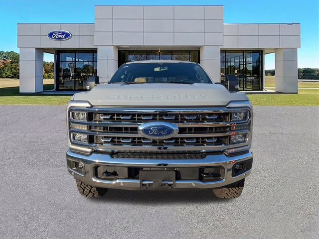 2026 Gray Metallic Ford Super Duty F-350 SRW LARIAT 4X4 Truck