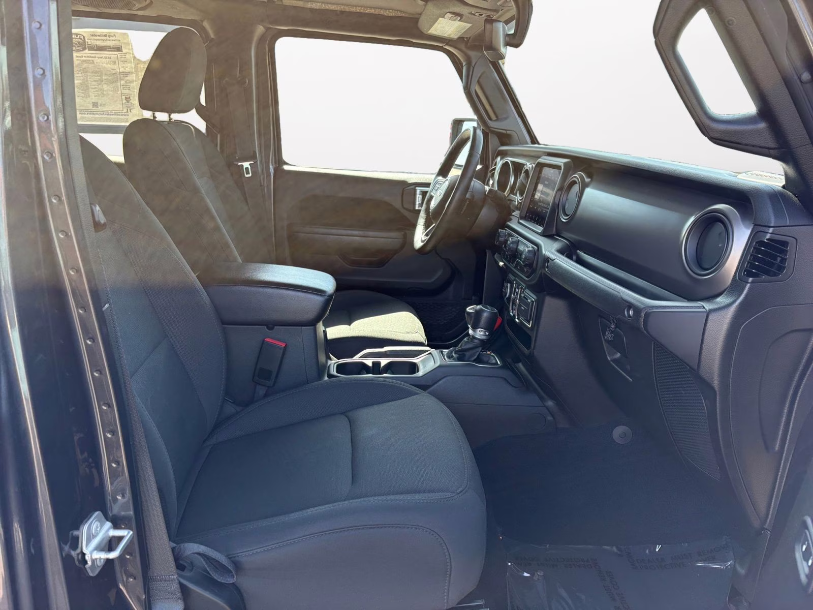 2022 Granite Crystal Metallic Clearcoat Jeep Gladiator Sport 4X4 Truck