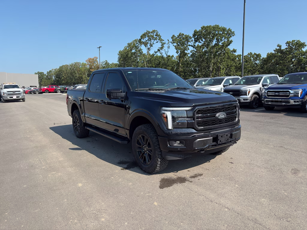 2025 Agate Black Metallic Ford F-150 LARIAT 4X4 Truck