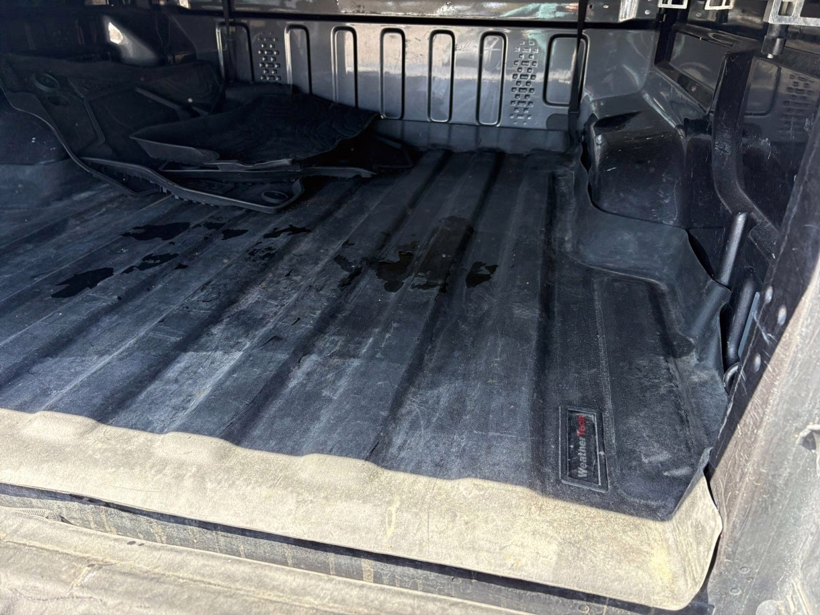 2022 Granite Crystal Metallic Clearcoat Jeep Gladiator Sport 4X4 Truck