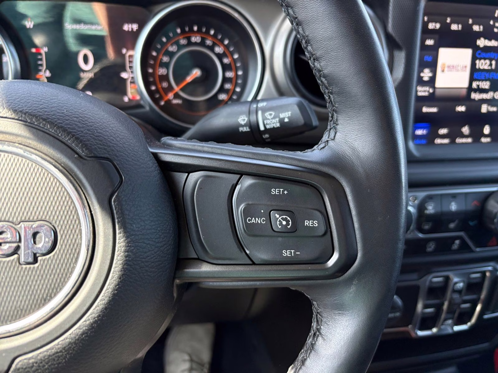 2022 Granite Crystal Metallic Clearcoat Jeep Gladiator Sport 4X4 Truck