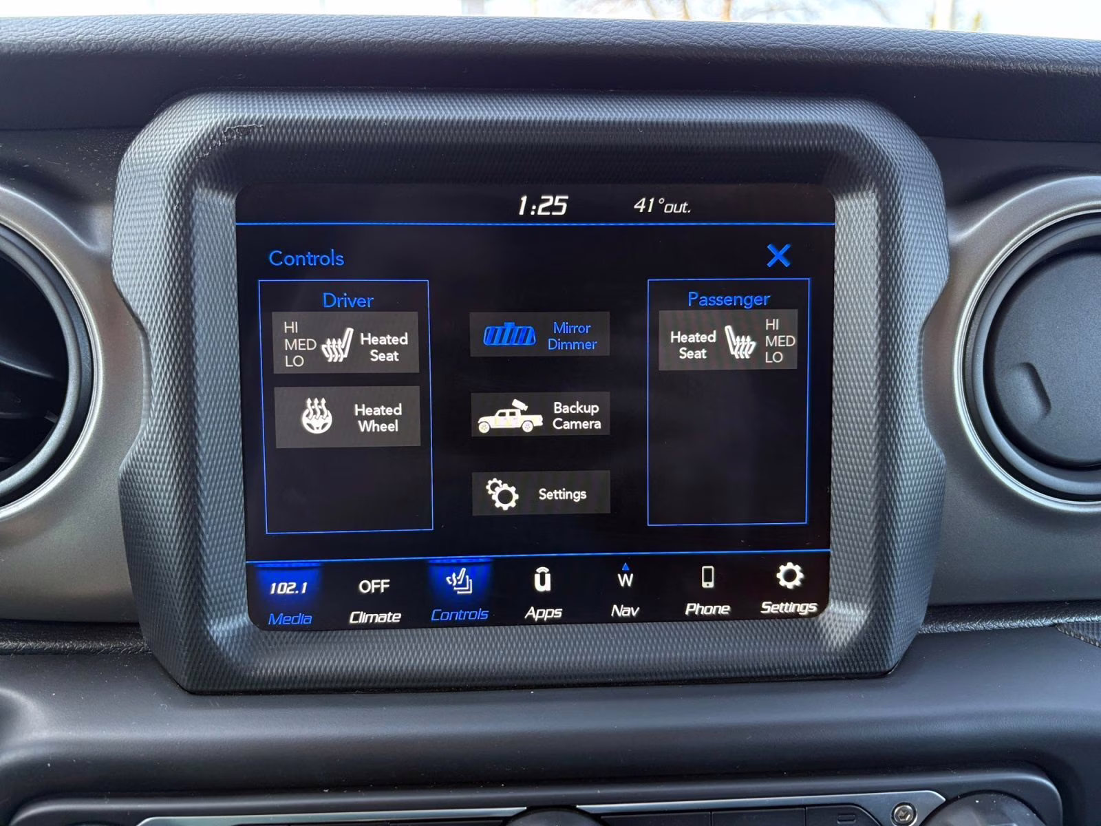 2022 Granite Crystal Metallic Clearcoat Jeep Gladiator Sport 4X4 Truck