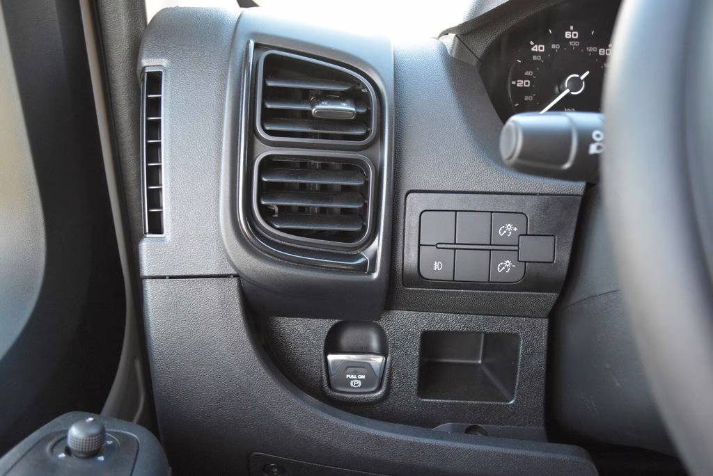 2026 Bright White Clearcoat Ram ProMaster 2500 High Roof FWD Van