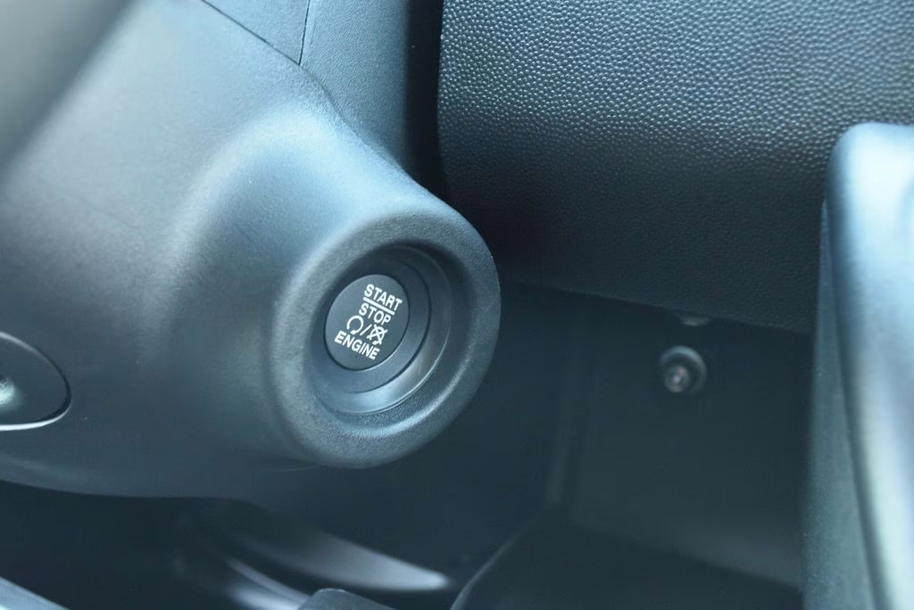 2026 Bright White Clearcoat Ram ProMaster 2500 High Roof FWD Van