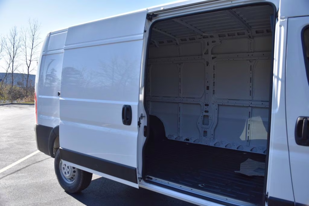 2026 Bright White Clearcoat Ram ProMaster 2500 High Roof FWD Van