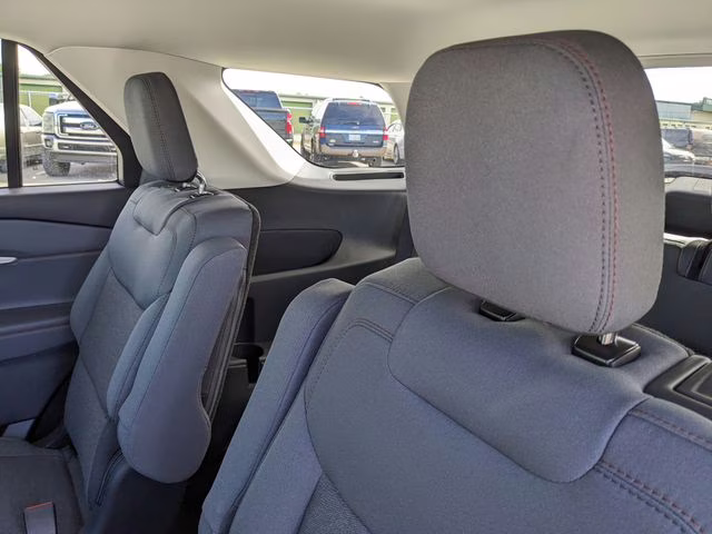 2026 Space White Metallic Ford Explorer Active RWD SUV