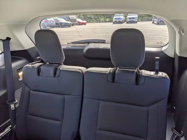 2026 Space White Metallic Ford Explorer Active RWD SUV