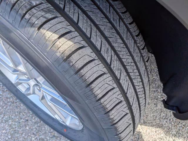 2026 Space White Metallic Ford Explorer Active RWD SUV