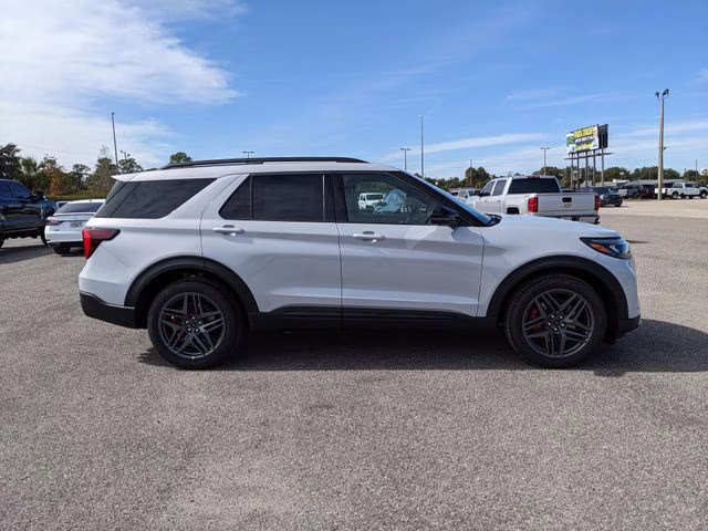 2026 Space White Metallic Ford Explorer ST RWD SUV