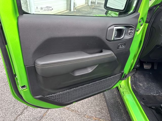 2026 Mojito Clearcoat Jeep Wrangler Sahara 4X4 Convertible