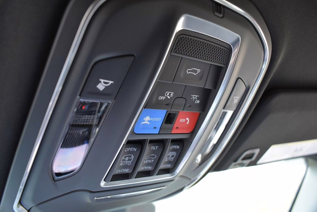 2025 Silver Zynith Jeep Grand Cherokee Limited 4X4 SUV
