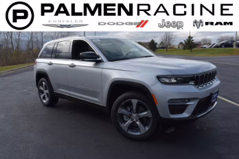 2025 Silver Zynith Jeep Grand Cherokee Limited 4X4 SUV