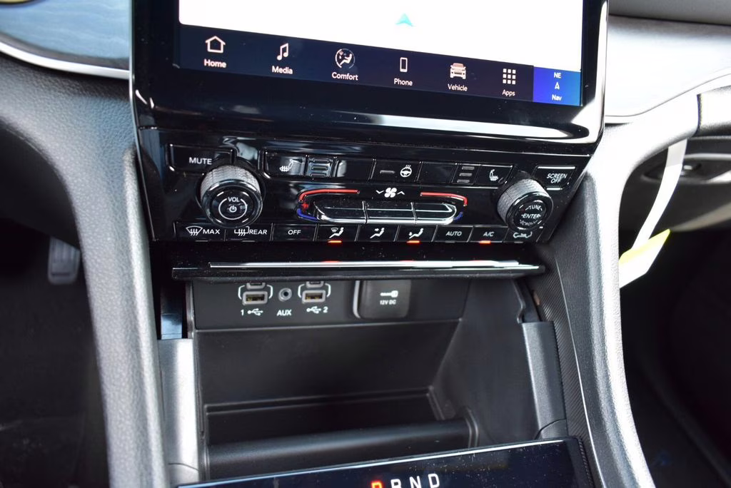 2025 Silver Zynith Jeep Grand Cherokee Limited 4X4 SUV