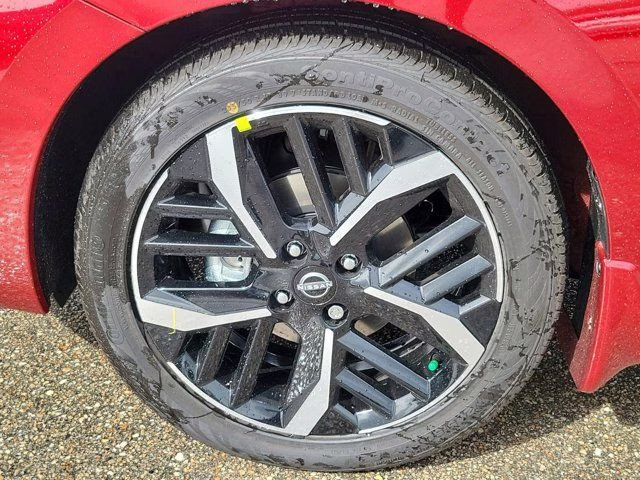 2025 Scarlet Nissan Versa 1.6 SR FWD Sedan