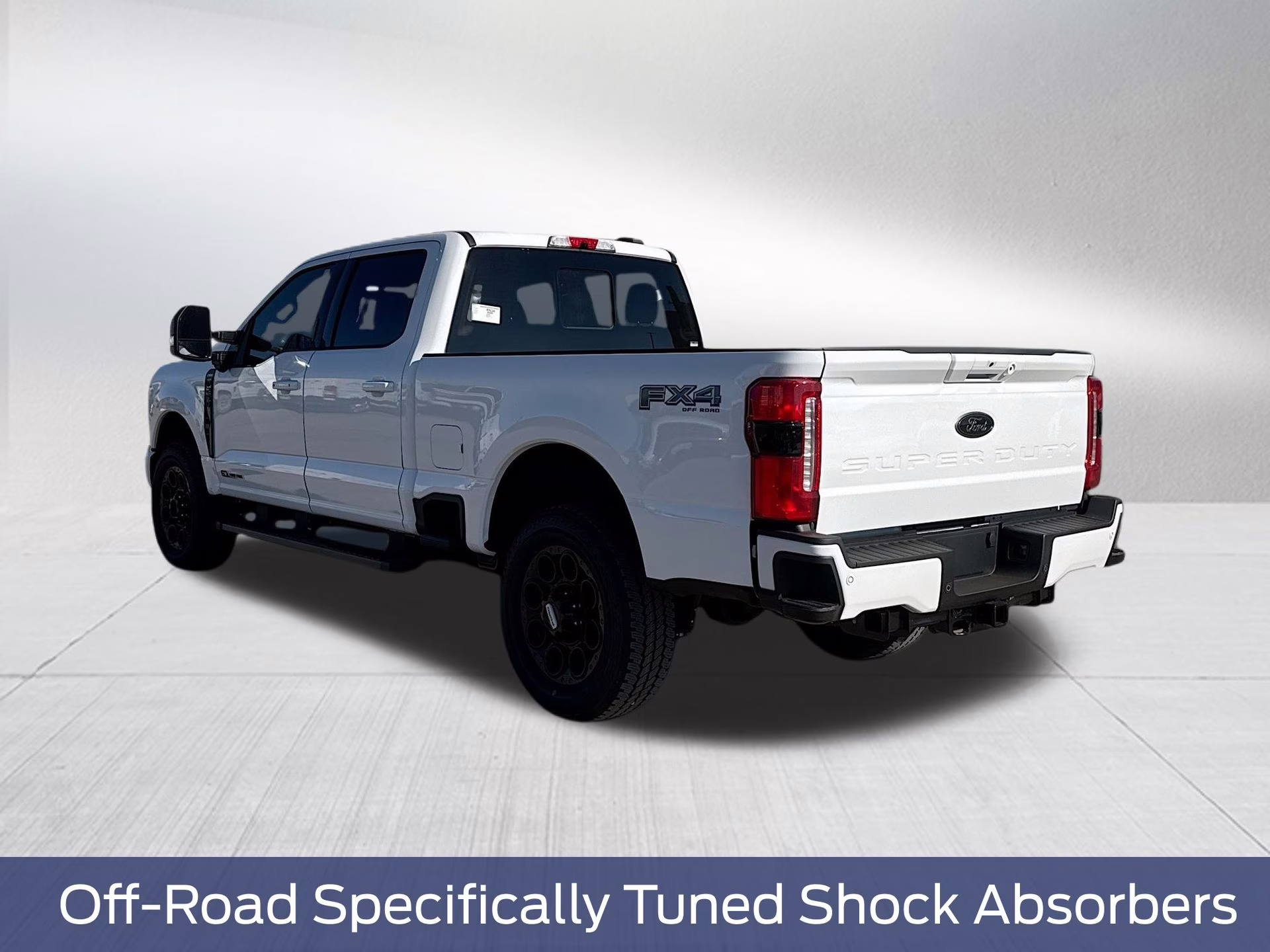 2026 Oxford White Ford Super Duty F-250 SRW Lariat 4X4 Truck