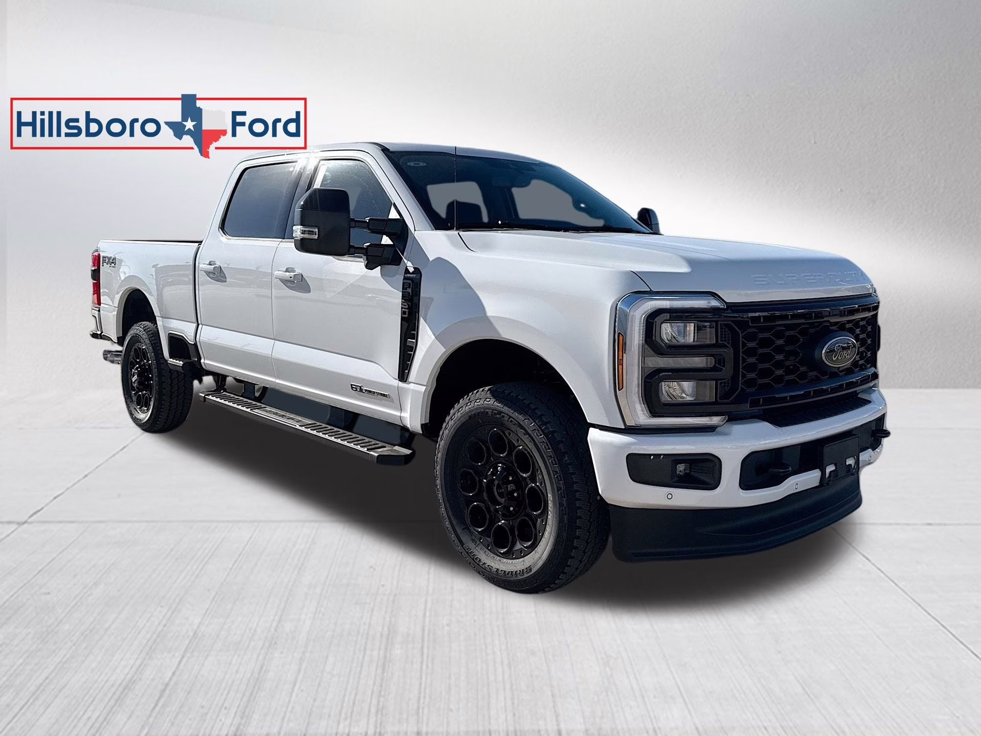 2026 Oxford White Ford Super Duty F-250 SRW Lariat 4X4 Truck