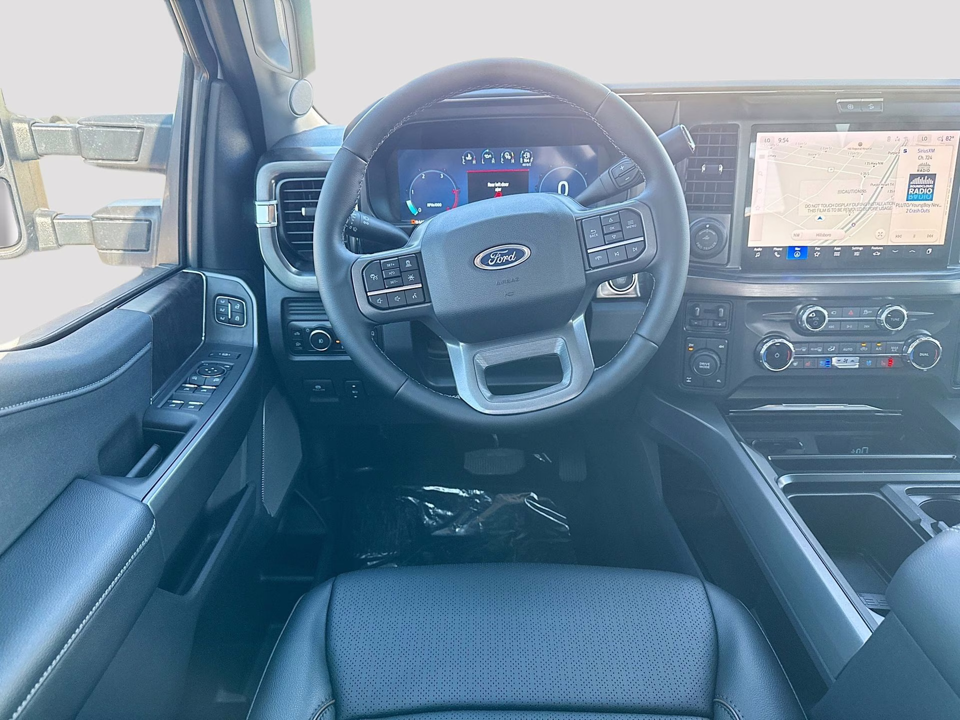 2026 Oxford White Ford Super Duty F-250 SRW Lariat 4X4 Truck