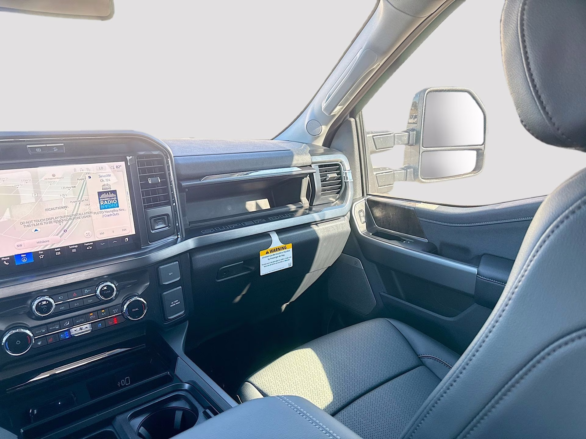 2026 Oxford White Ford Super Duty F-250 SRW Lariat 4X4 Truck