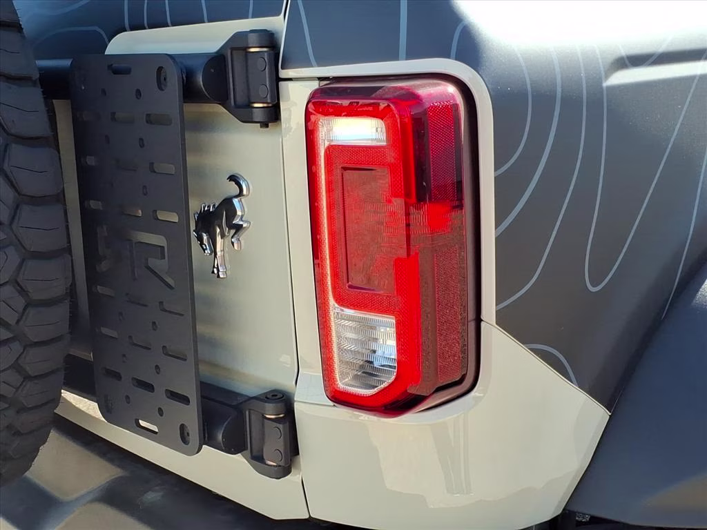 2025 DESERT SAND Ford Bronco Big Bend 4X4 SUV